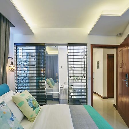ไอส์แลนด์ บีช เฮาส์ Hotel ฮุลฮูมาเล ภายนอก รูปภาพ